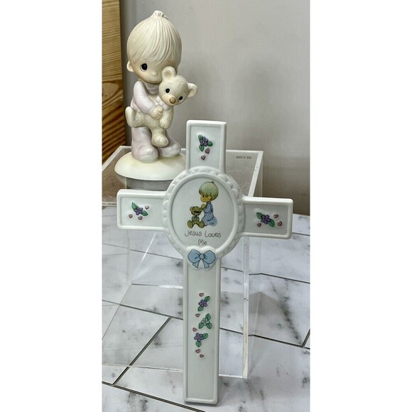 Lot Of 2/Precious Moments JESUS LOVES ME Little Boy & Little Boy Cross - Picture 1 of 13